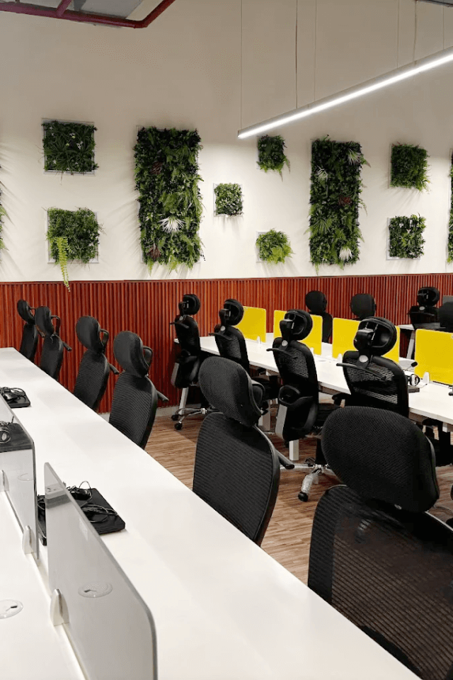 Coworking office in Noida with high-speed internet and meeting rooms